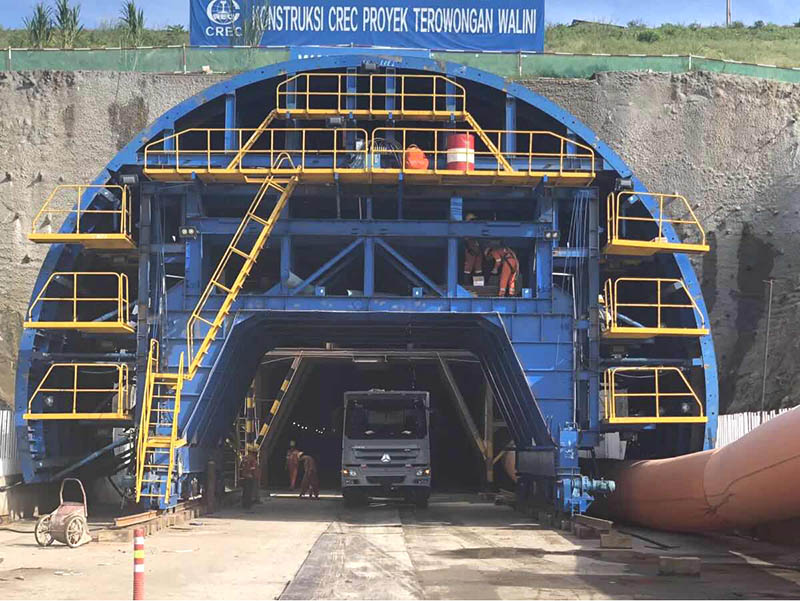 Dhismaha Tunnel-ka
